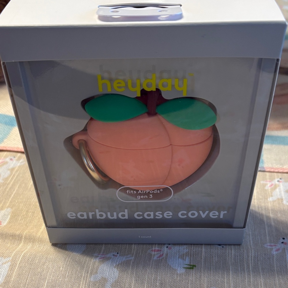 heyday Peach Silicone AirPods Gen 3 Case Cover with Green Leaves